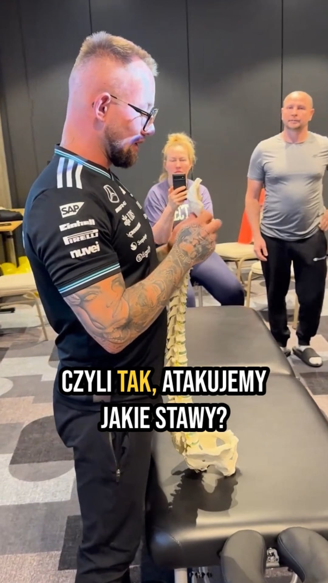 Wklej ID Vimeo w data-vimeo